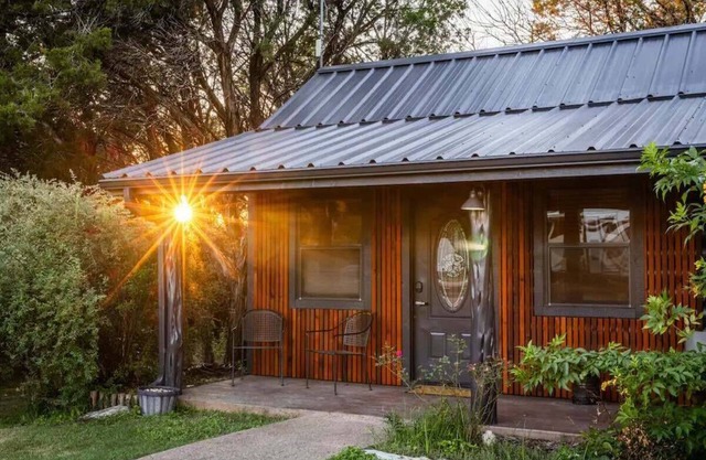 The Fantail at Nicole Creek Cabins