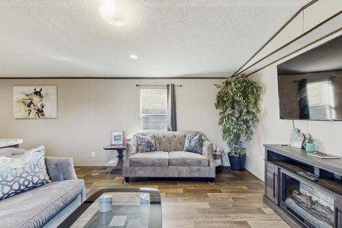 The FarmHouse Retreat B