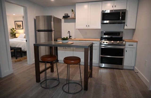 The Ferncroft Bungalow at York Beach w' Concierge