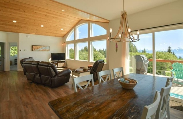 The Fireweed Place, a family friendly home with sweeping ocean views