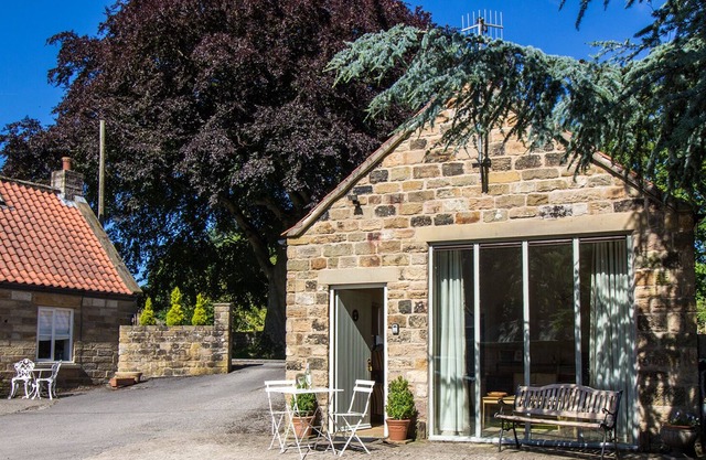La olla de harina, ABADÍA DE ROSEDALE