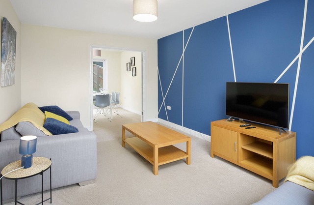 The Follywood - Decadent, spacious four bedroom property Chorley