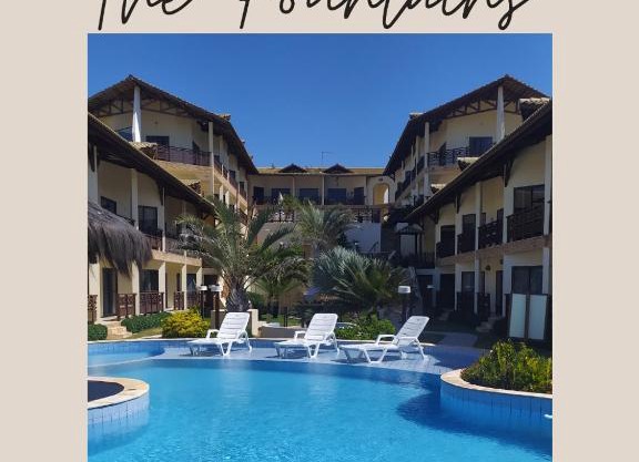 THE FOUNTAINS 110 - Apartamento em lindo condomínio pé na areia da Praia das Fontes em Beberibe - CE