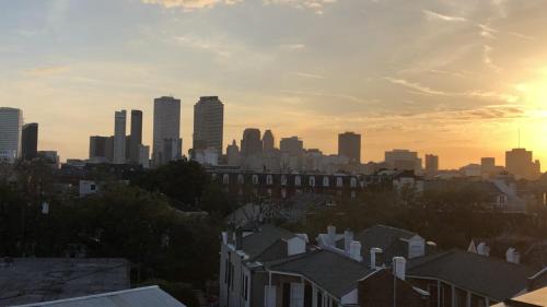 The Frenchman 2bed - 2 bath