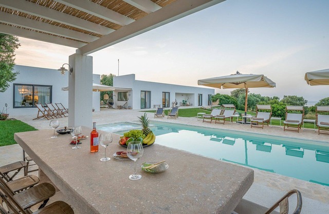 Villa en Carovigno con 5 habitaciones, capacidad 10