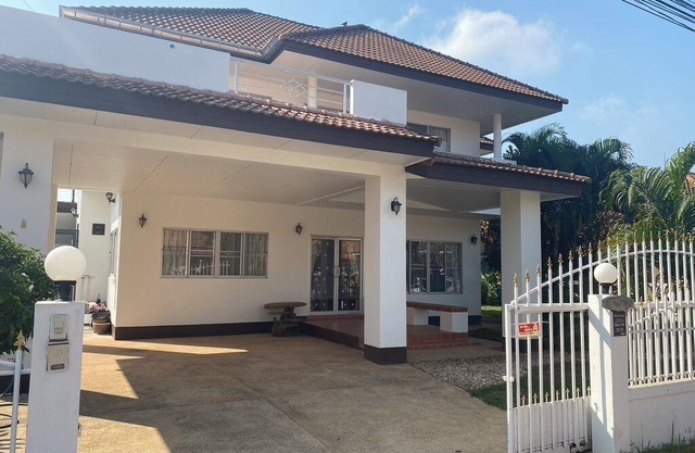 The Garden House A large Family House, fully furnished and equipped.