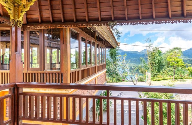 The Garuda Villa and Restaurant