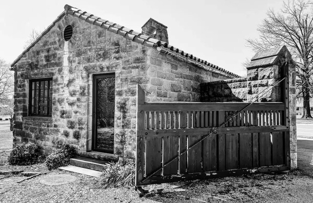 The Gatehouse Cottage-Ponca City