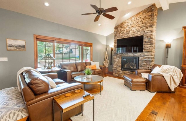The Gathering Place | Hot Tub, Theater Room & More