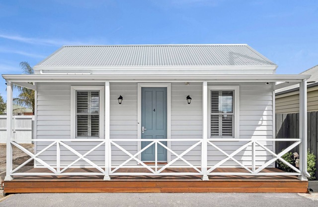 The Geelong West Gem