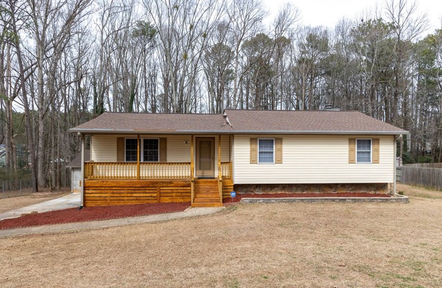 The Gem Of Jonesboro. Quiet Neighborhood, close to major Interstate & retailers.
