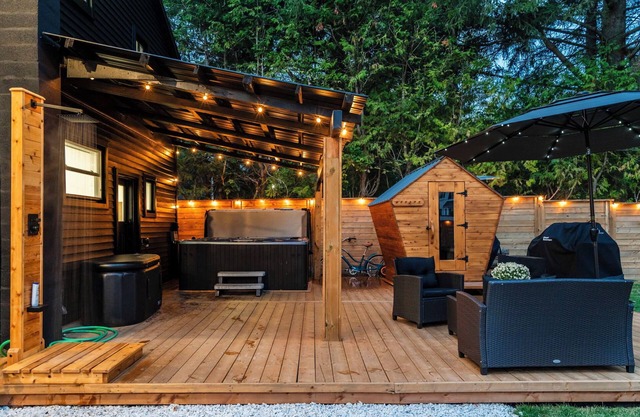 The Georgian Bay Cottage - Hot Tub + Sauna + Fire-pit + More!
