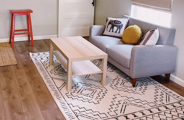 The Georgian | Spacious Studio w/ Private Entrance