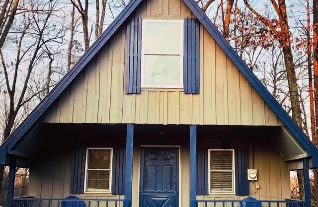 The Getaway - Wi-Fi - Pet friendly - 45 Acres - New Deck