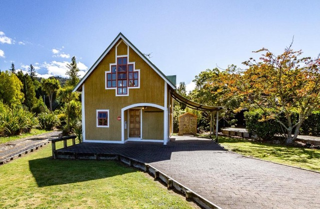 The Gingerbread House - Ohakune