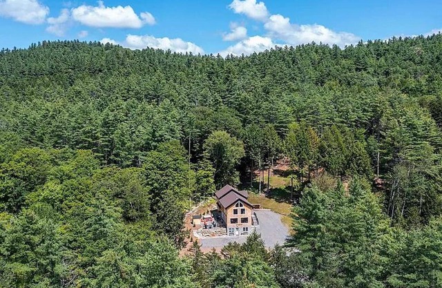 Rustic Luxury, sleeps 20, Hot Tub, Sauna, Fire pit