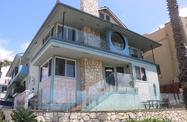 "The Grand"...Full Ocean and Catalina Views...4 Bedrooms/4 Bathrooms/2500sqft