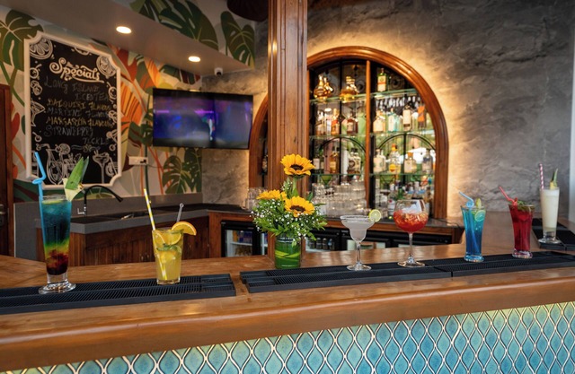The Grand Leoney Resort