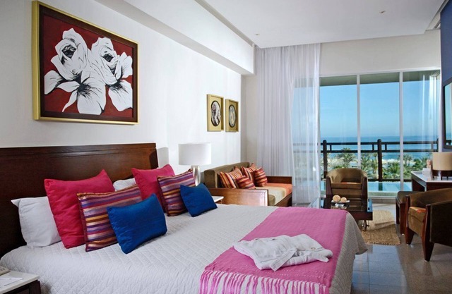 The Grand Mayan One bedroom Suite