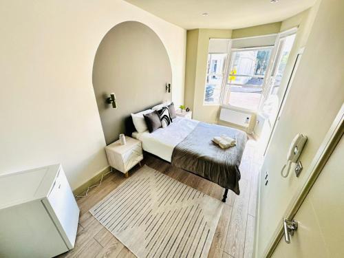 The Gray House - NO 76 - Boutique Stay Experience