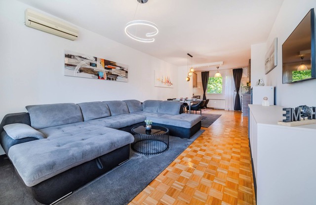 The Green Corner Apartment With Balcony, Zagreb, Croatia