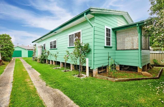 The Greenhouse at Harrington is a Pet Friendly home in a peaceful location