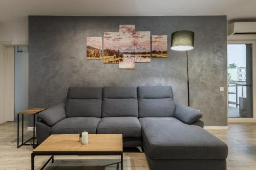 The Grey Nest, FREE Private Parking