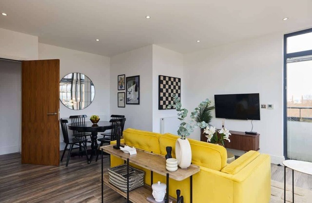 The Harlesden Classic - Lovely 2 Bdr Flat