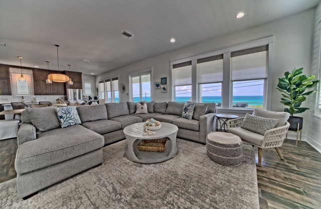 The Hidden Gem ~Luxurious Beachfront Home Near 30A!