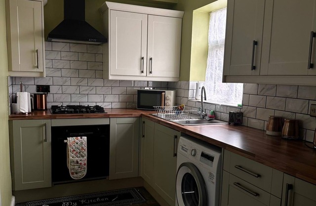 The Hideaway Home BD5 - 2 Bed Lovely Modern House