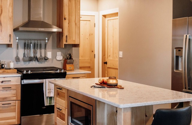 The Hideaway /-/ Retreat on Clam lake