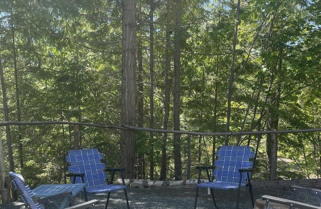 The Hideout Trailer - close to Winery nestled in the mountains of the Shuswap