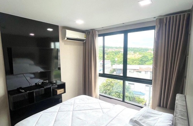 The High one condominium ที่พักผ่อนหย่อนใจวิวทะเล