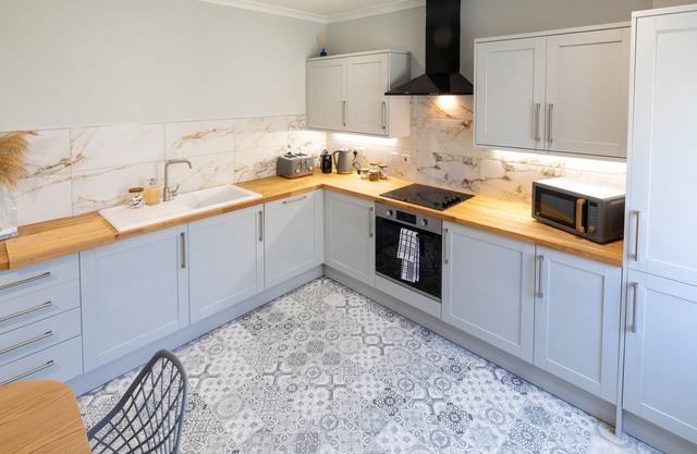 Vista a la Ciudad-Diseñador-Apartamento-Baño privado