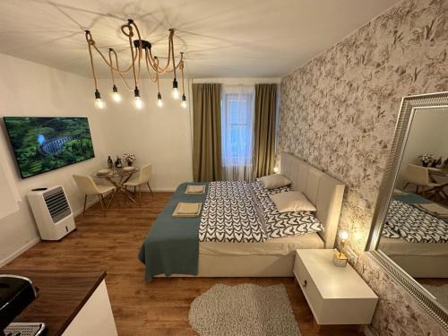 The Hill Studio - Free Parking & Walk to Old Town