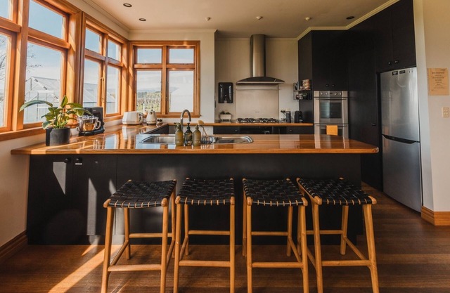 The Homestead - Blenheim Holiday Home