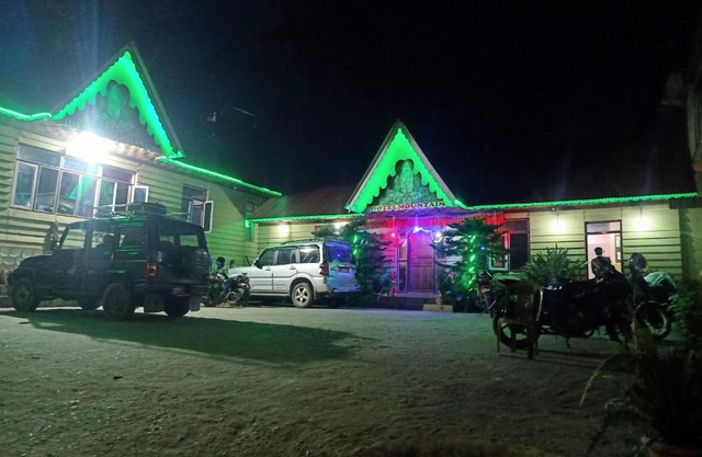 The hotel mountain Taplejung