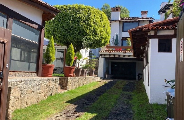 La Casa que Canta en Valle de Bravo