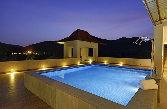 The Hunting Lodge