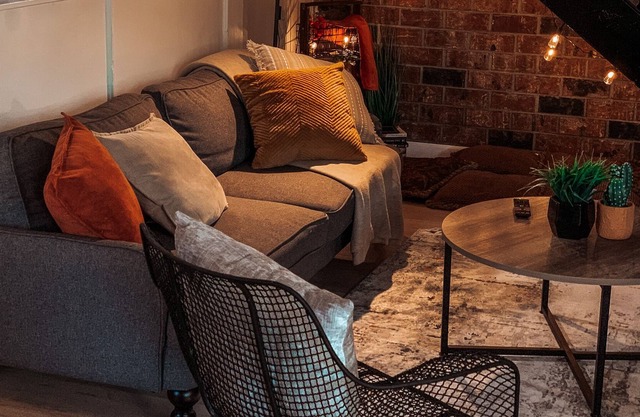 The Industrial Cozy Nook - Hub for Family Fun