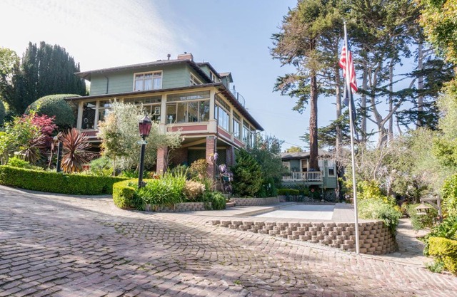 The Jabberwock Bed & Breakfast