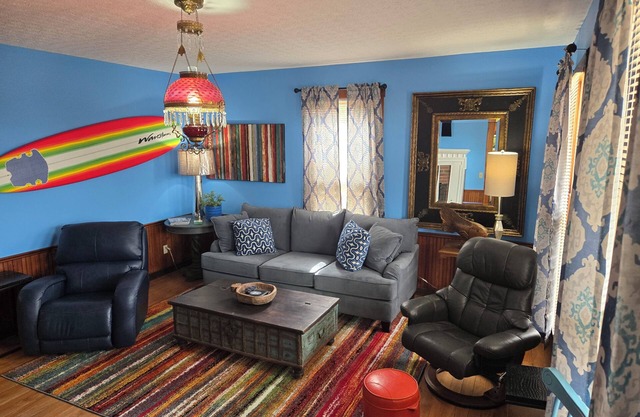 The Jackson House at Barren River Lake SUMMER DISCOUNT A unique experience !
