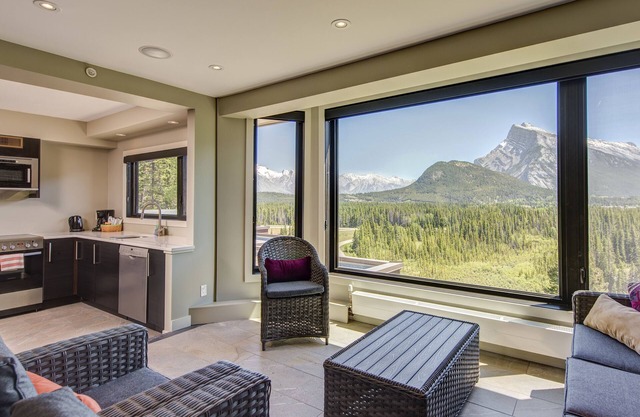 The Juniper Hotel