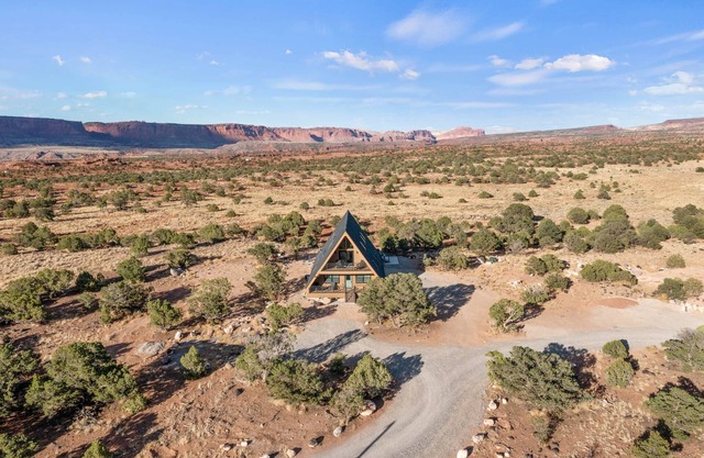 The Juniper House with Stunning Views