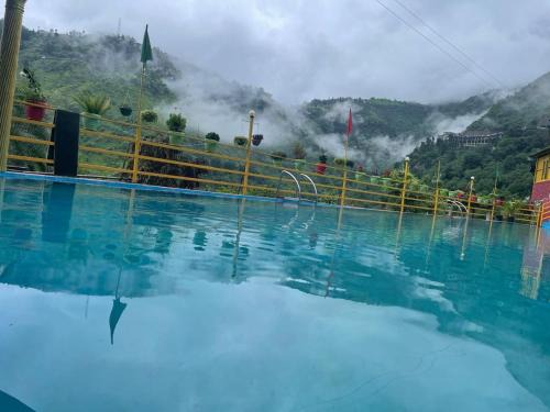 The Kempty Pool Retreat