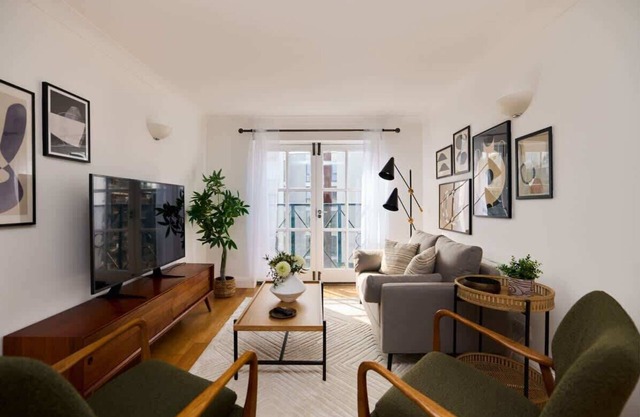 The Kingsland Place - Adorable 2BDR Flat