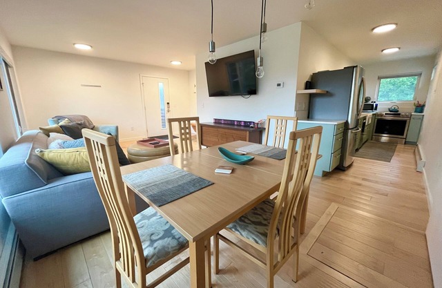 The Lagoon Loft is the ultimate urban retreat! downtown + lagoon + trails