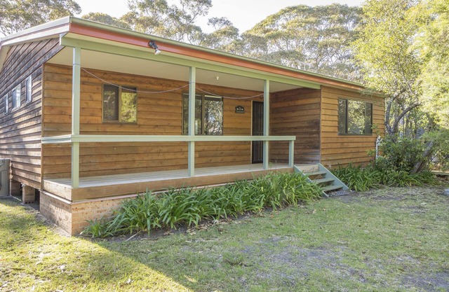 The Lake Cabin - Centre Street 10