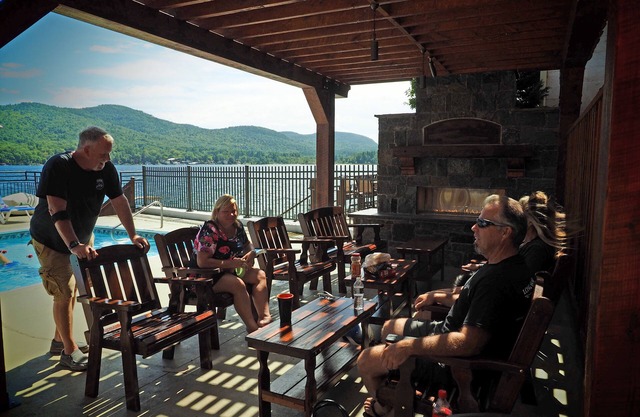 The Lake Motel