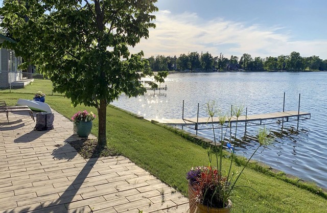 ¡NUEVO! Lakefront Home 10 minutos de la montaña de Detroit!